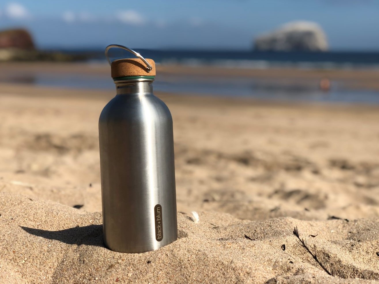 how to clean your stainless steel water bottle
